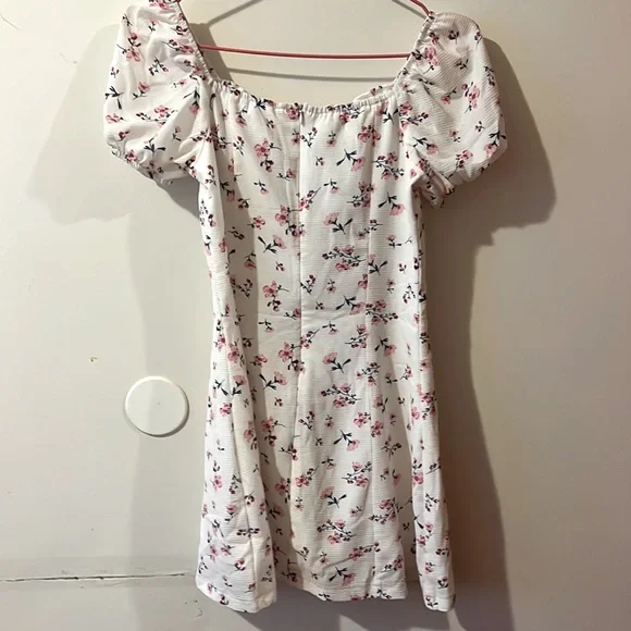 white - Picture 2 of 2